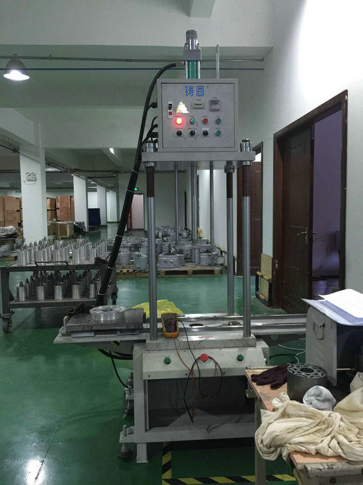 新能源汽车电机装配