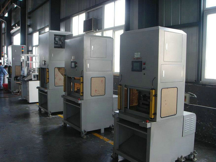 施耐德矽钢片装配